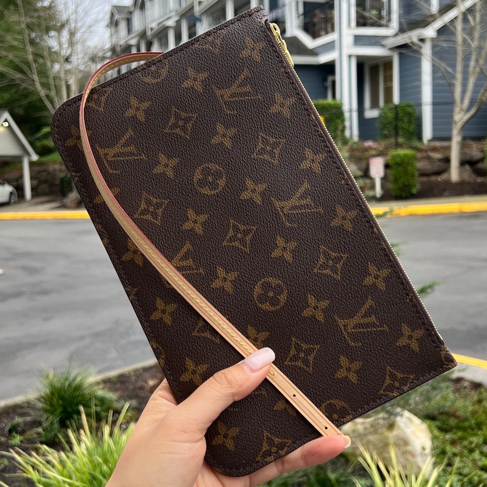 Louis Vuitton Neverfull Pouch GM *Brand New*
